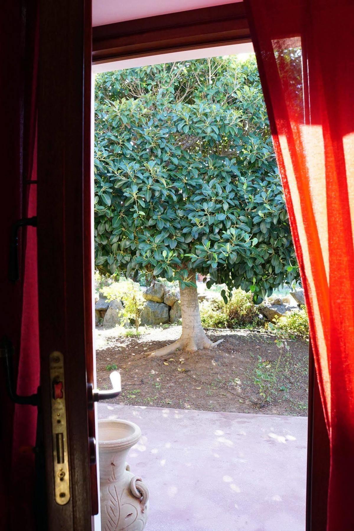 Dammusi E Relax Ferienhaus